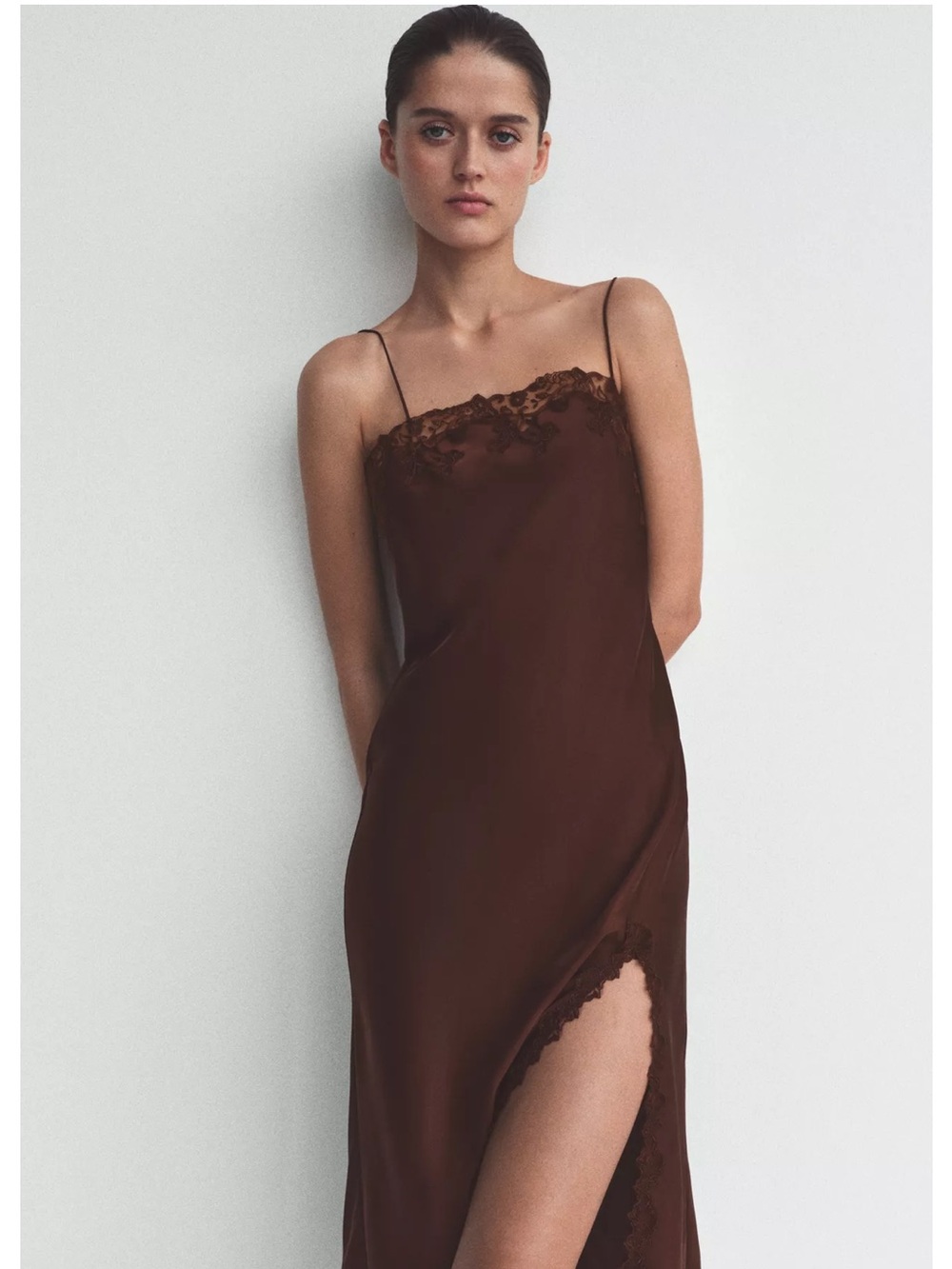 SATIN EFFECT LACE MIDI DRESS